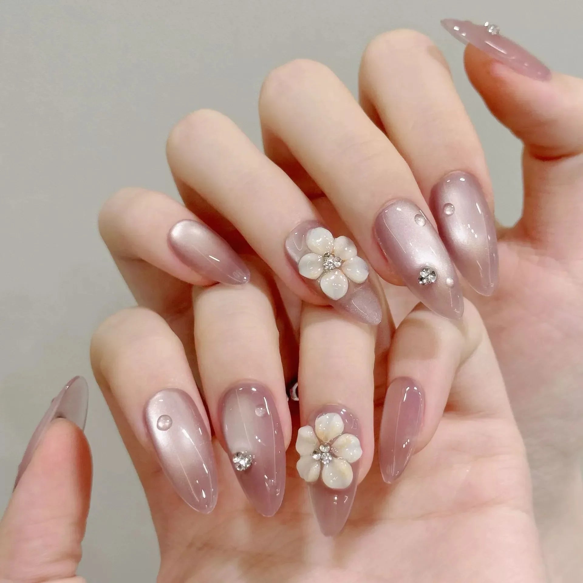 Elegant Ice Flower Cat Eye Nail Kit
