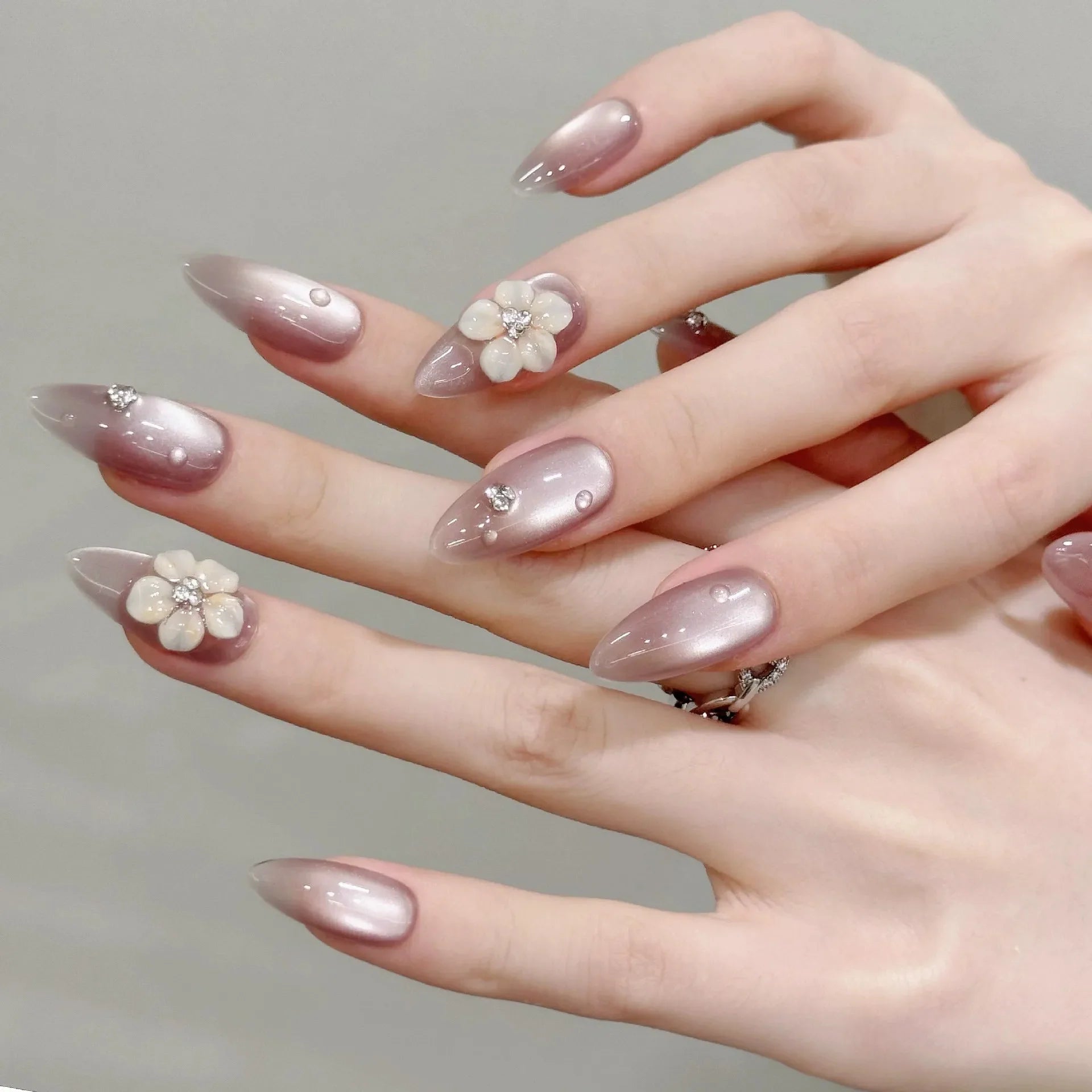 Elegant Ice Flower Cat Eye Nail Kit